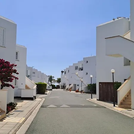 Apartment Yialos Cozy Beach House Larnaca