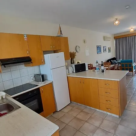Yialos Cozy Beach House Apartment
