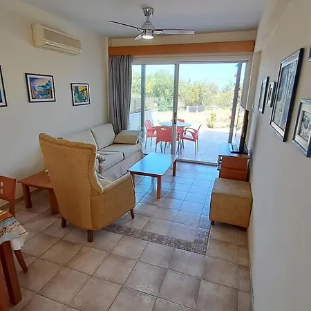 Yialos Cozy Beach House Larnaca