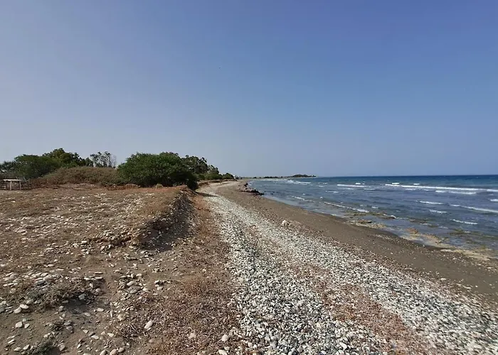 Yialos Cozy Beach House Апартаменты Ларнака