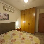 Yialos Cozy Beach House شقة لارنكا
