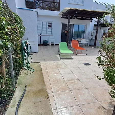 Yialos Cozy Beach House Lárnaka