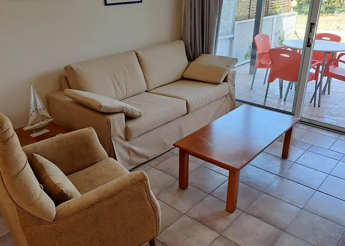 Апартаменти Yialos Cozy Beach House