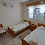 Апартаменти Yialos Cozy Beach House *