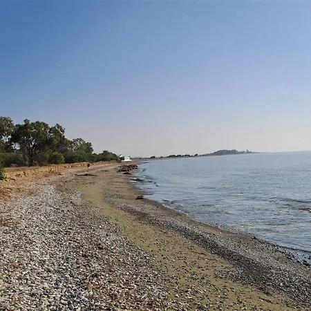 Yialos Cozy Beach House Apartament *